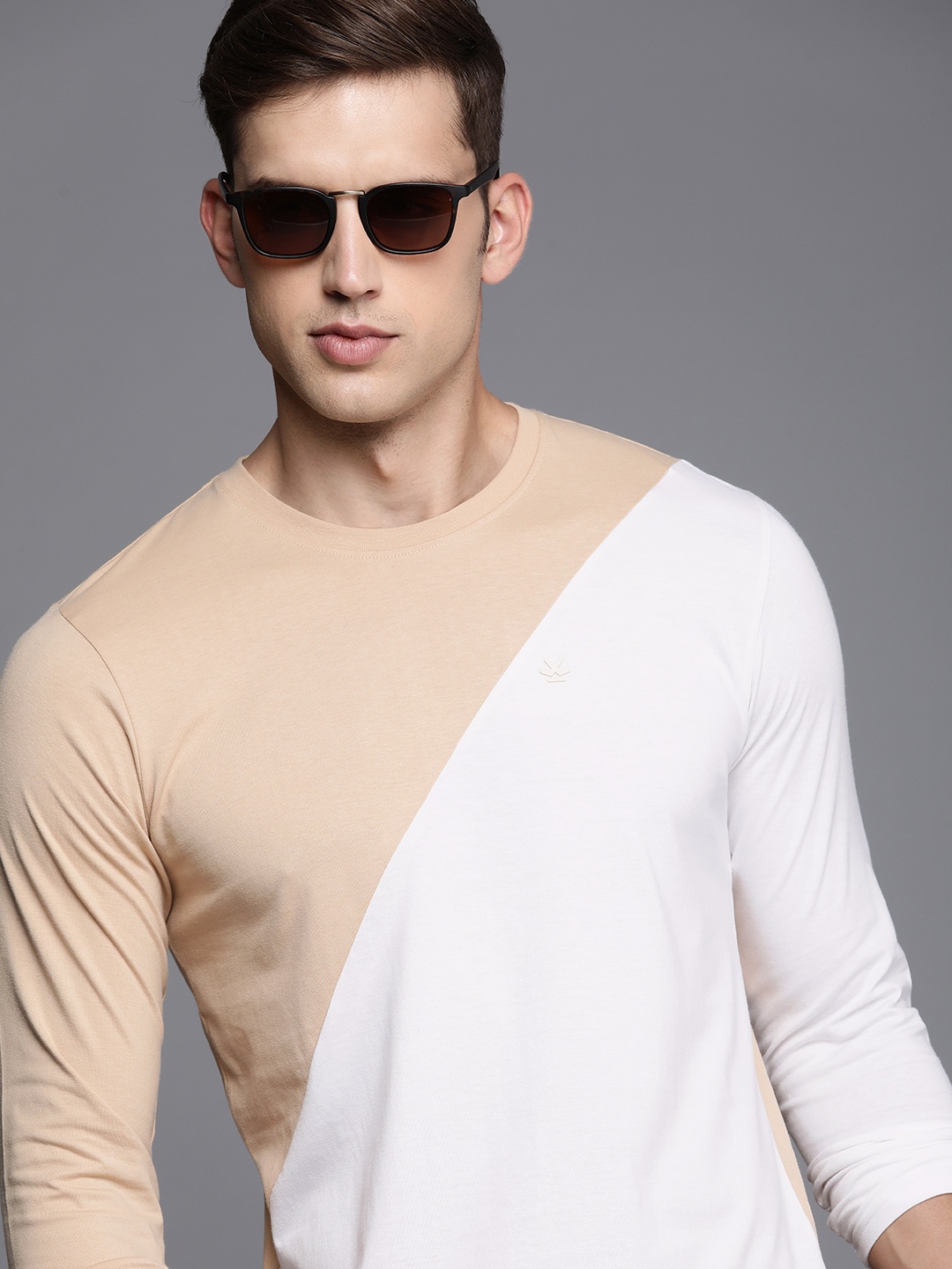 

WROGN Colourblocked Slim Fit T-shirt, Beige