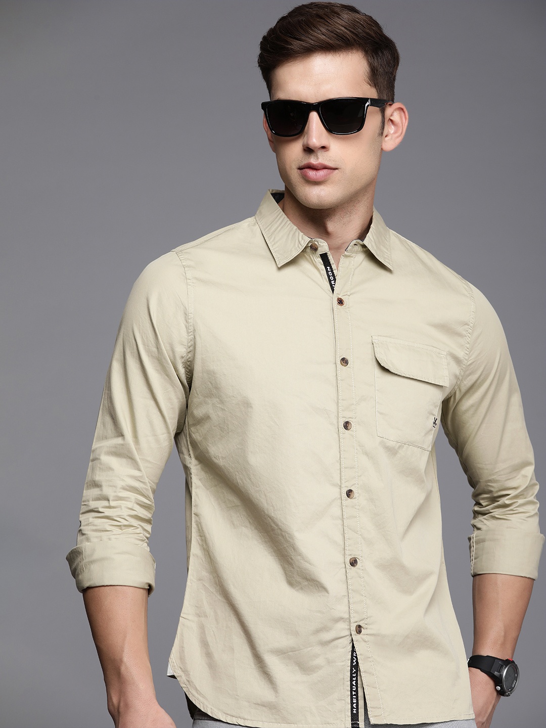 

WROGN Solid Slim Fit Pure Cotton Casual Shirt, Khaki