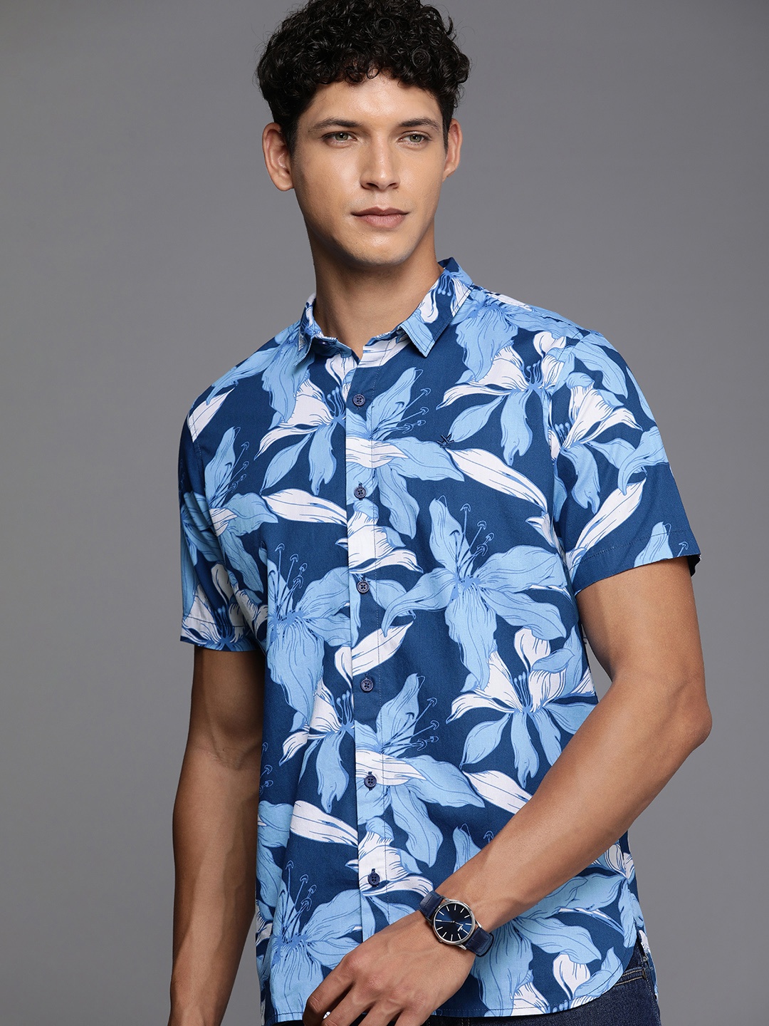 

WROGN Pure Cotton Floral Printed Slim Fit Casual Shirt, Blue