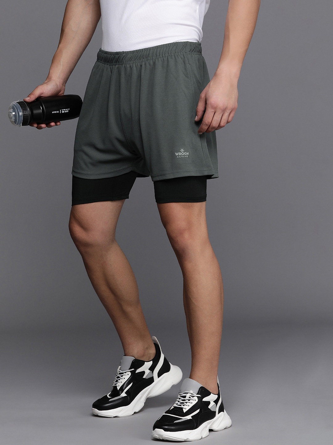 

WROGN ACTIVE Men Solid Sports Shorts With Attached Tights, Grey