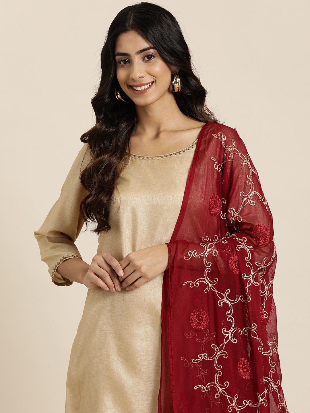 

HERE&NOW Embroidered Dupatta with Thread Work, Maroon