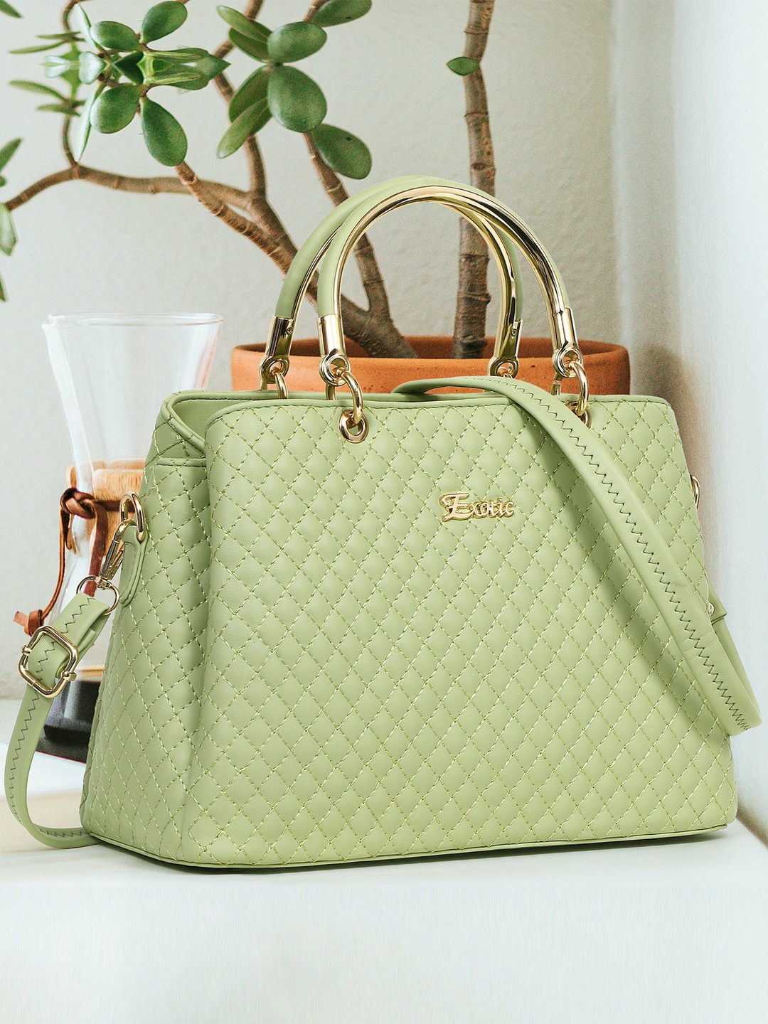 

Exotic PU Structured Handheld Bag With Quilted, Green