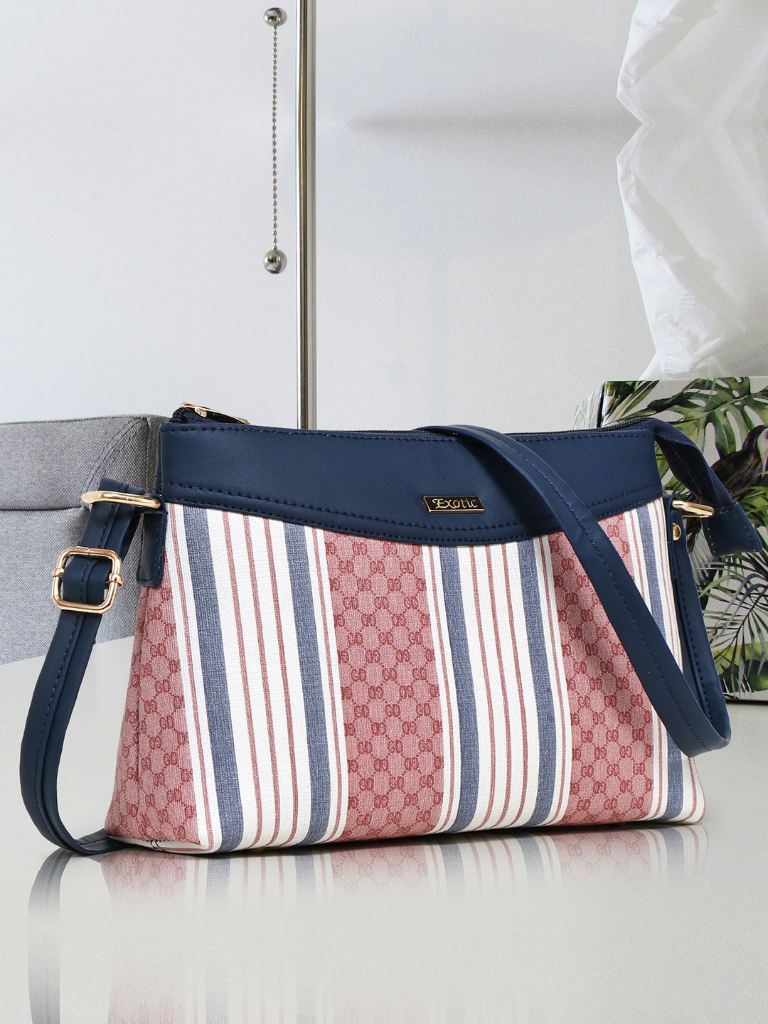 

Exotic Printed Structured Sling Bag, Blue