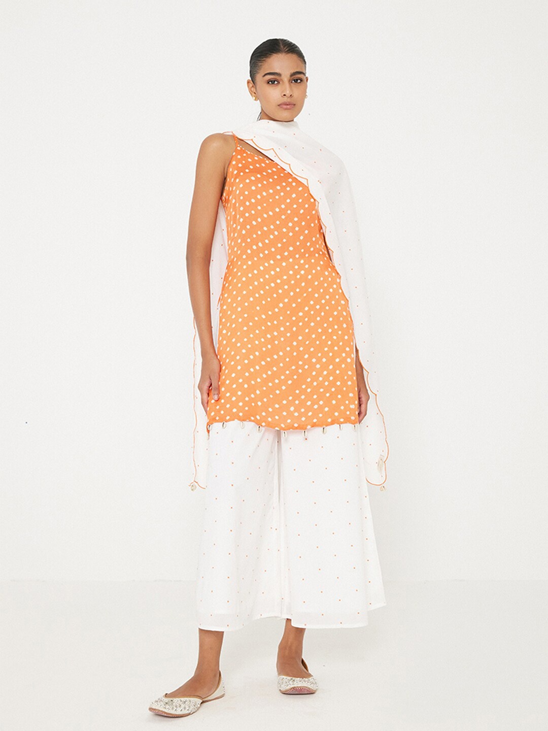 

Ancestry Polka Dot Printed Dupatta, Off white