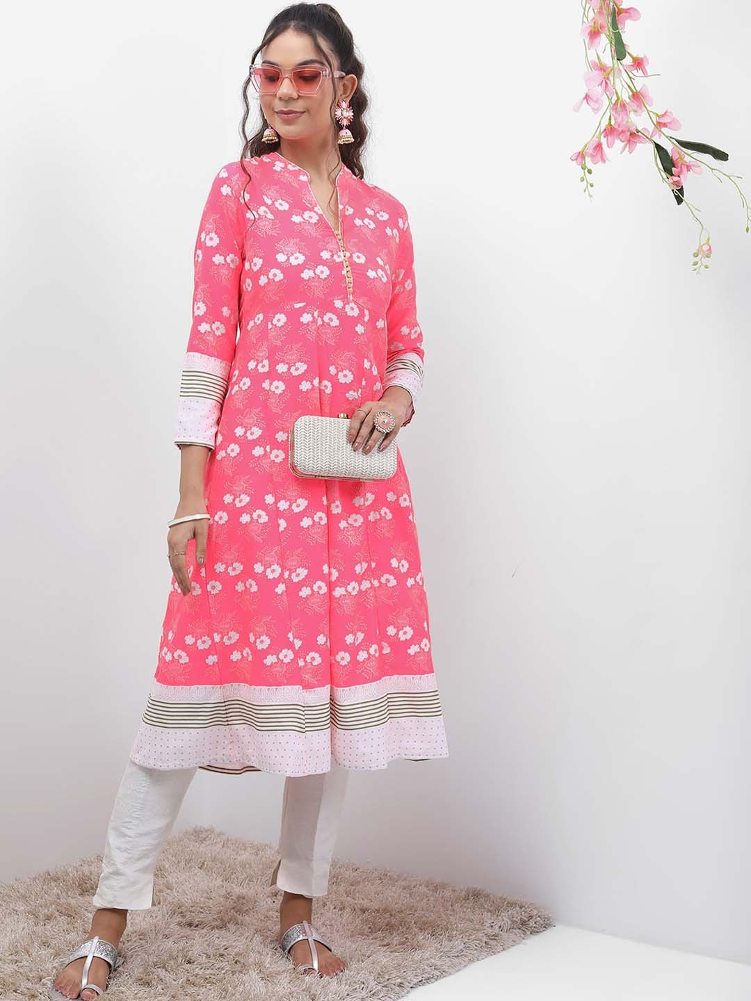 

Vishudh Floral Printed Mandarin Collar A-Line Cotton Kurta, Pink