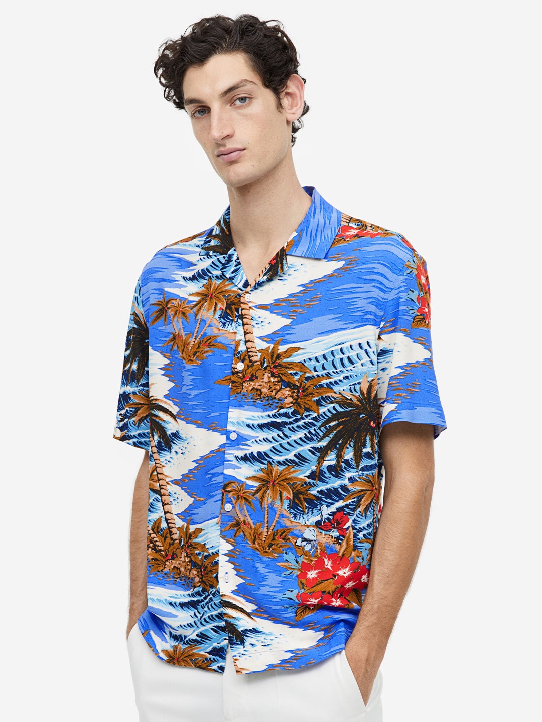 

H&M Relaxed-Fit Patterned Resort Shirt, Blue