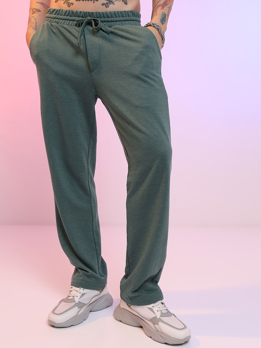 

HIGHLANDER Men Knitted Green Relaxed Fit Straight Trouser