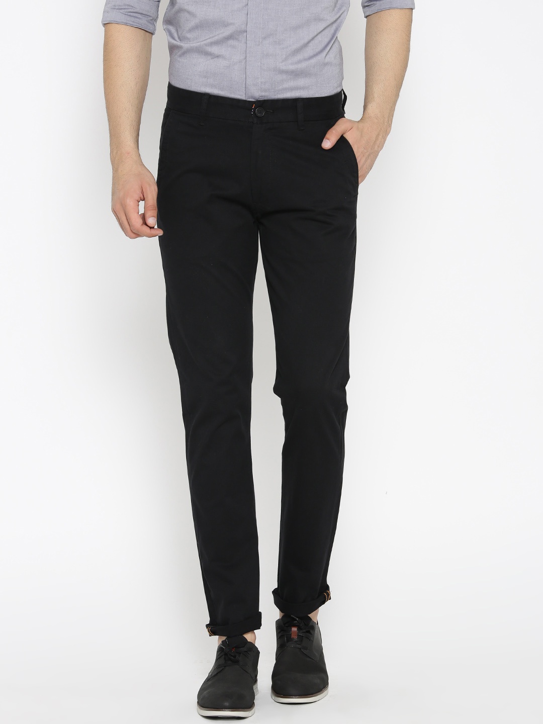 

United Colors of Benetton Men Black Slim Fit Solid Regular Trousers