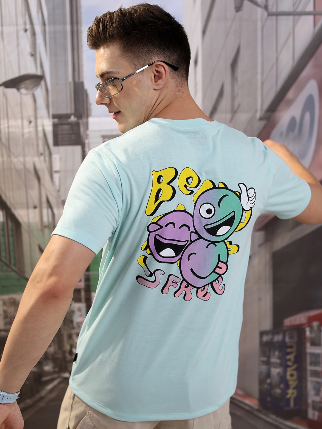 

HIGHLANDER Blue Graphic Printed Slim Fit T-shirt