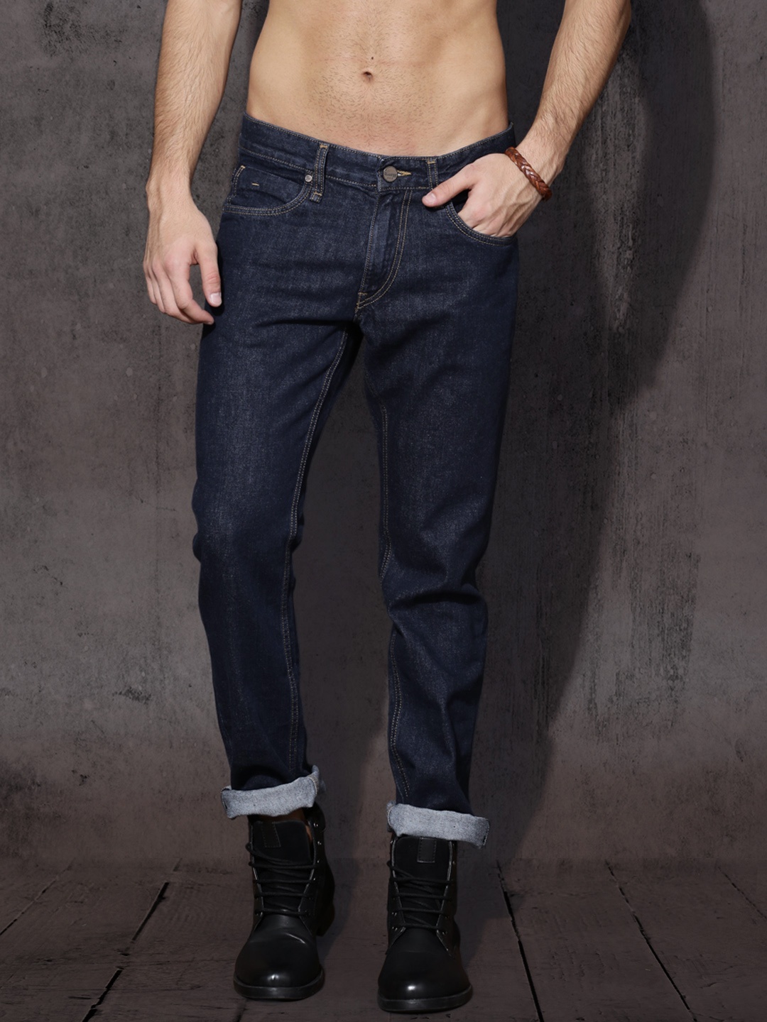 

Roadster Men Blue Slim Fit Mid-Rise Clean Look Jeans