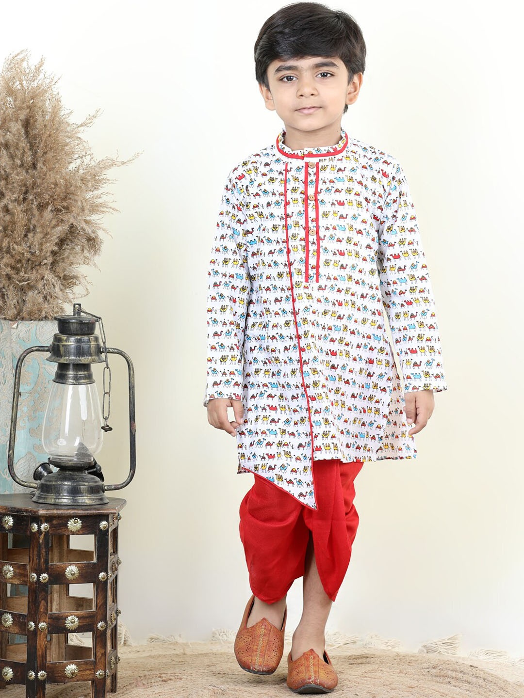 

Here&Now X Kinder Kids Boys Conversational Printed Asymmetric Pure Cotton Kurta with Dhoti Pants, Red