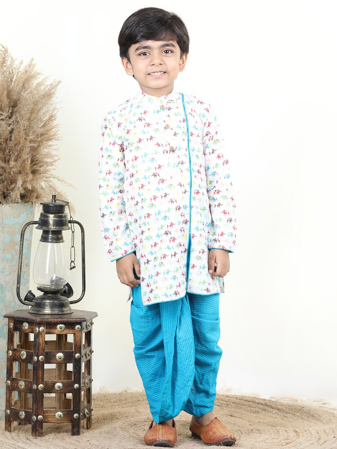 

Here&Now X Kinder Kids Boys Conversational Printed Pure Cotton Kurta with Dhoti Pants, Blue