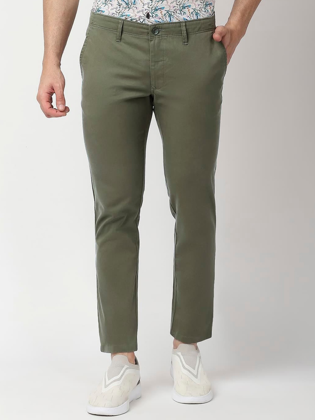 

Basics Men Mid-Rise Tapered Fit Cotton Chinos Trousers, Green