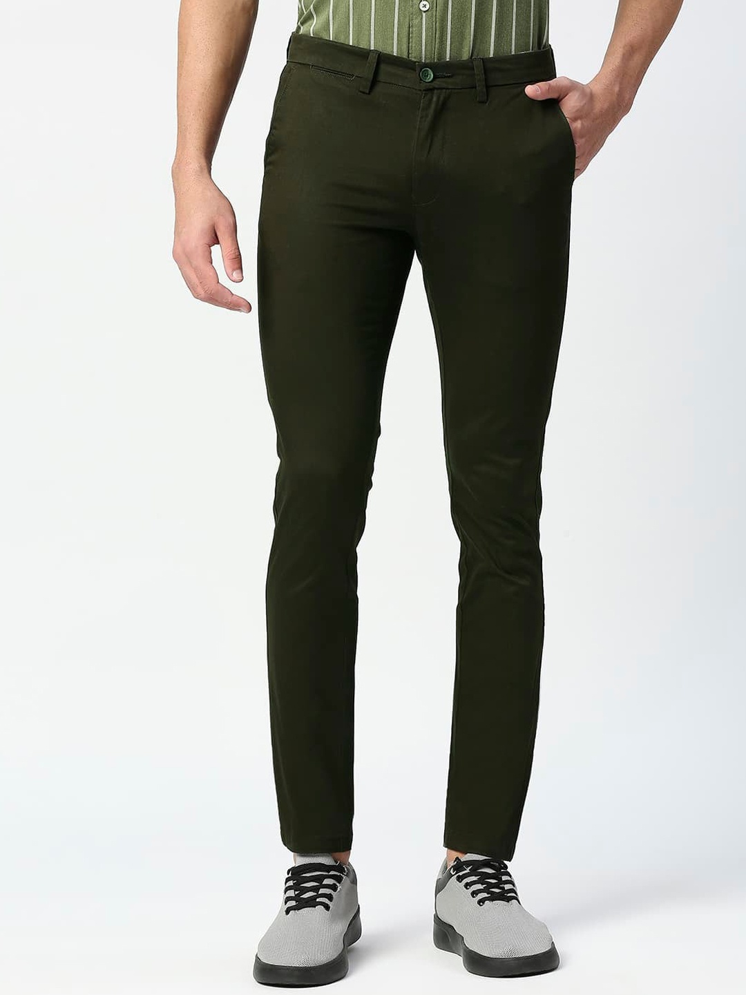 

Basics Men Mid-Rise Tapered Fit Cotton Chinos Trousers, Green