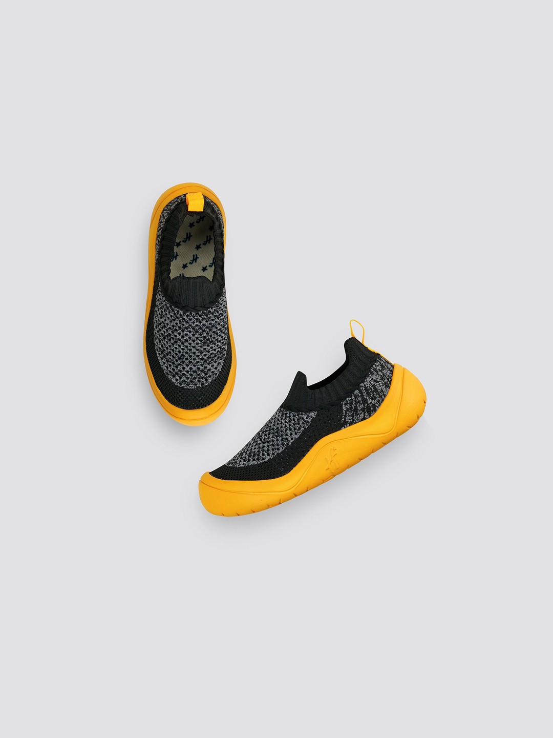 

H By Hamleys Boys Textured Slip-On Sneakers, Black