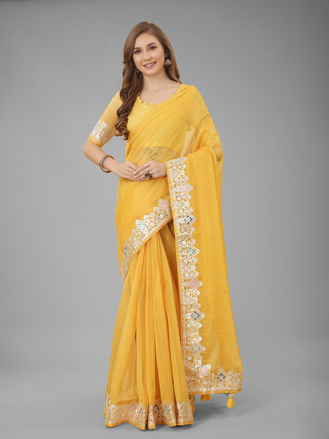 

N N ENTERPRISE Embellished Sequinned Net Saree, Yellow