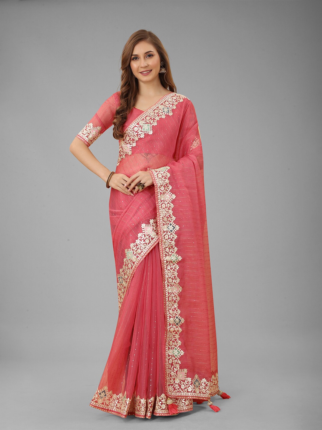

N N ENTERPRISE Embellished Sequinned Net Saree, Rose