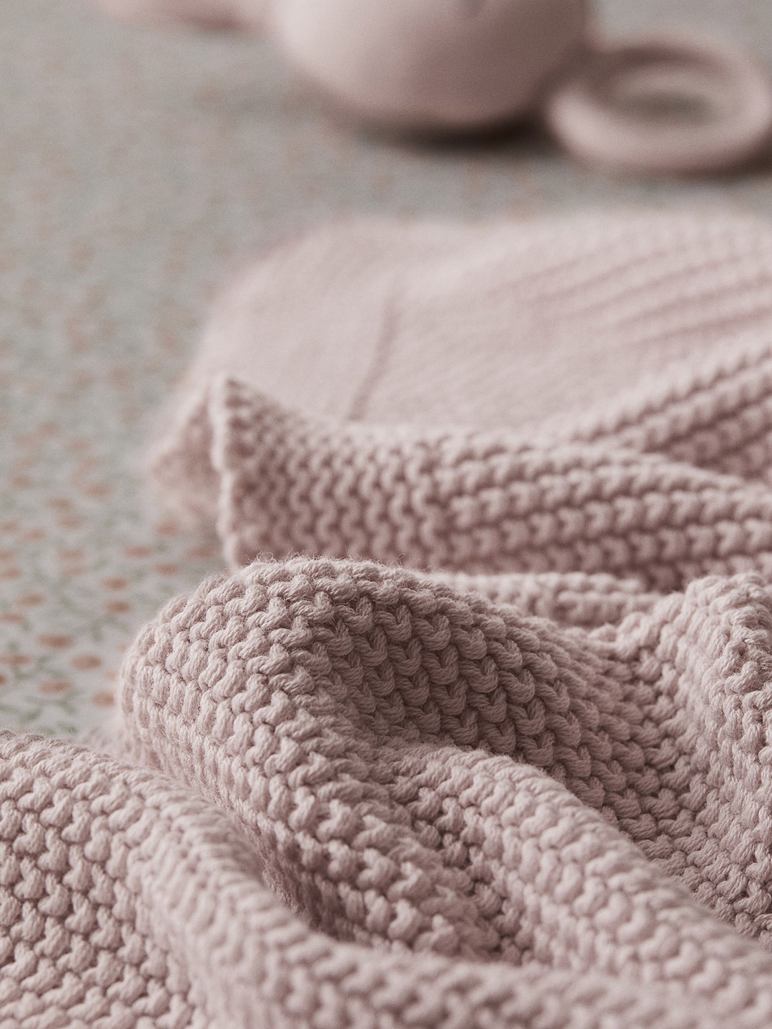 

H&M Girls Pink Moss-Stitched Cotton Blanket