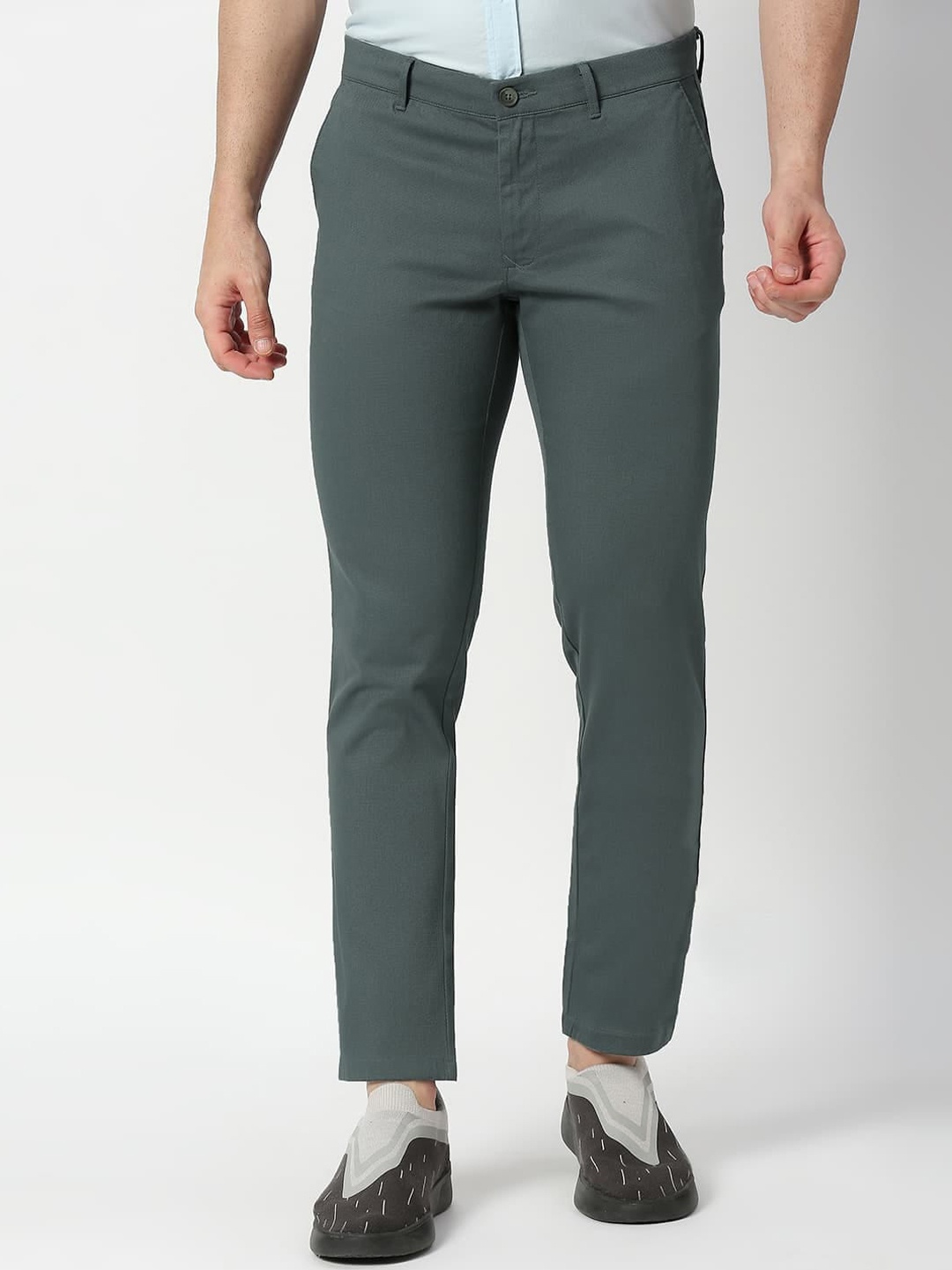 

Basics Men Tapered Fit Mid-Rise Plain Cotton Trousers, Green