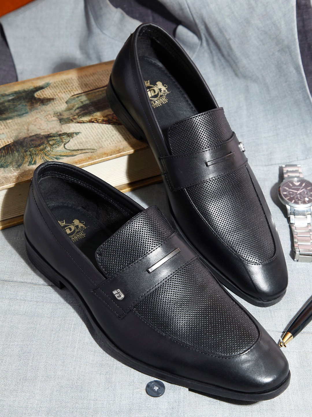 

ID Men Textured Leather Formal Slip-On Loafers, Black
