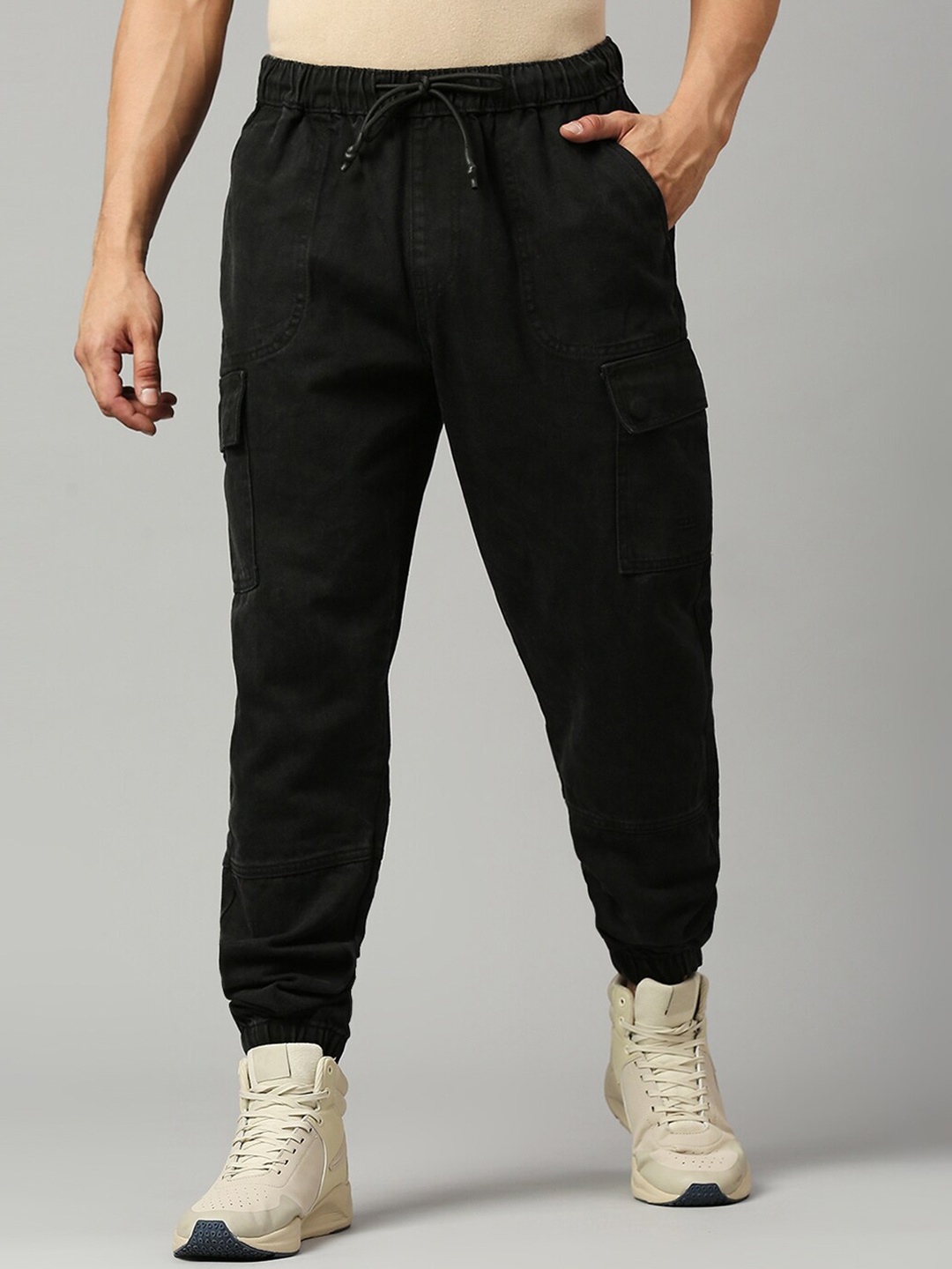

LOVEGEN Men Mid-Rise Relaxed Fit Pure Cotton Joggers, Black