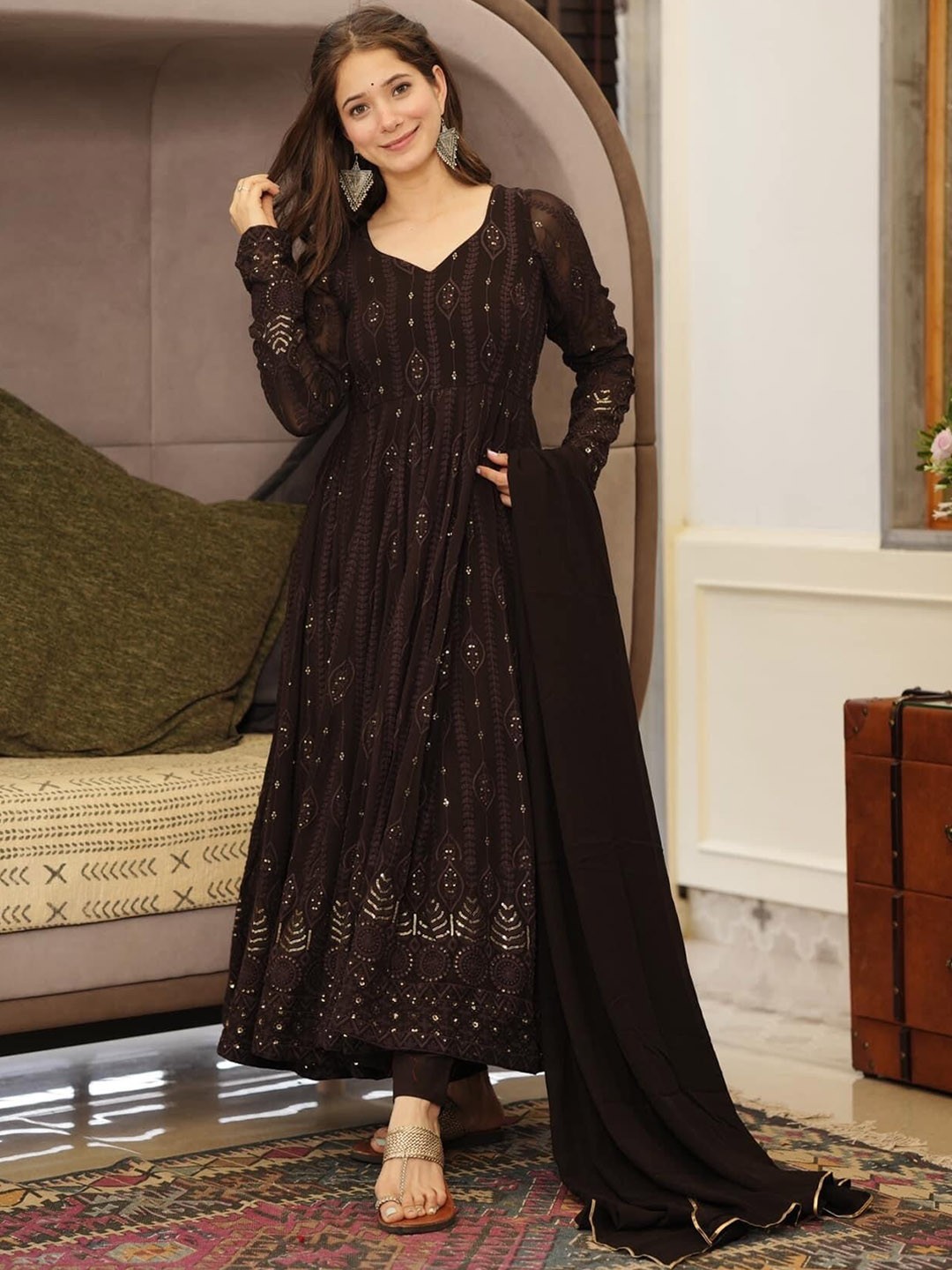 

ESTELA Floral Embroidered Pleated Sequinned Kurta With Trousers & Dupatta, Brown