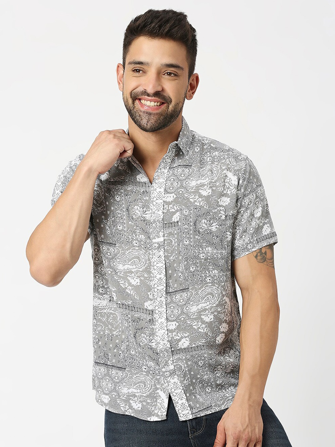 

MOD ECRU Ethnic Print Short Sleeve Casual Shirt, Grey