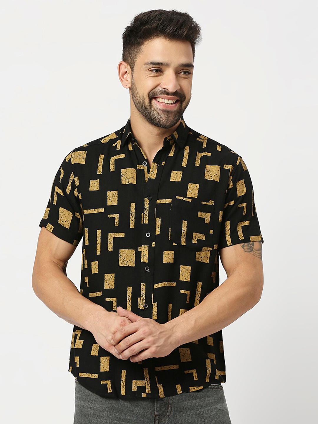 

MOD ECRU Geometric Printed Short Sleeve Casual Shirt, Black