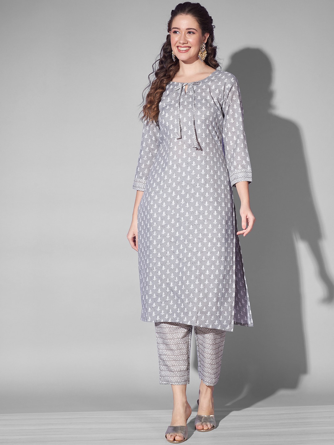 

KALINI Ethnic Printed Tie-Ups Neck Pure Cotton Kurta with Pyjamas, White