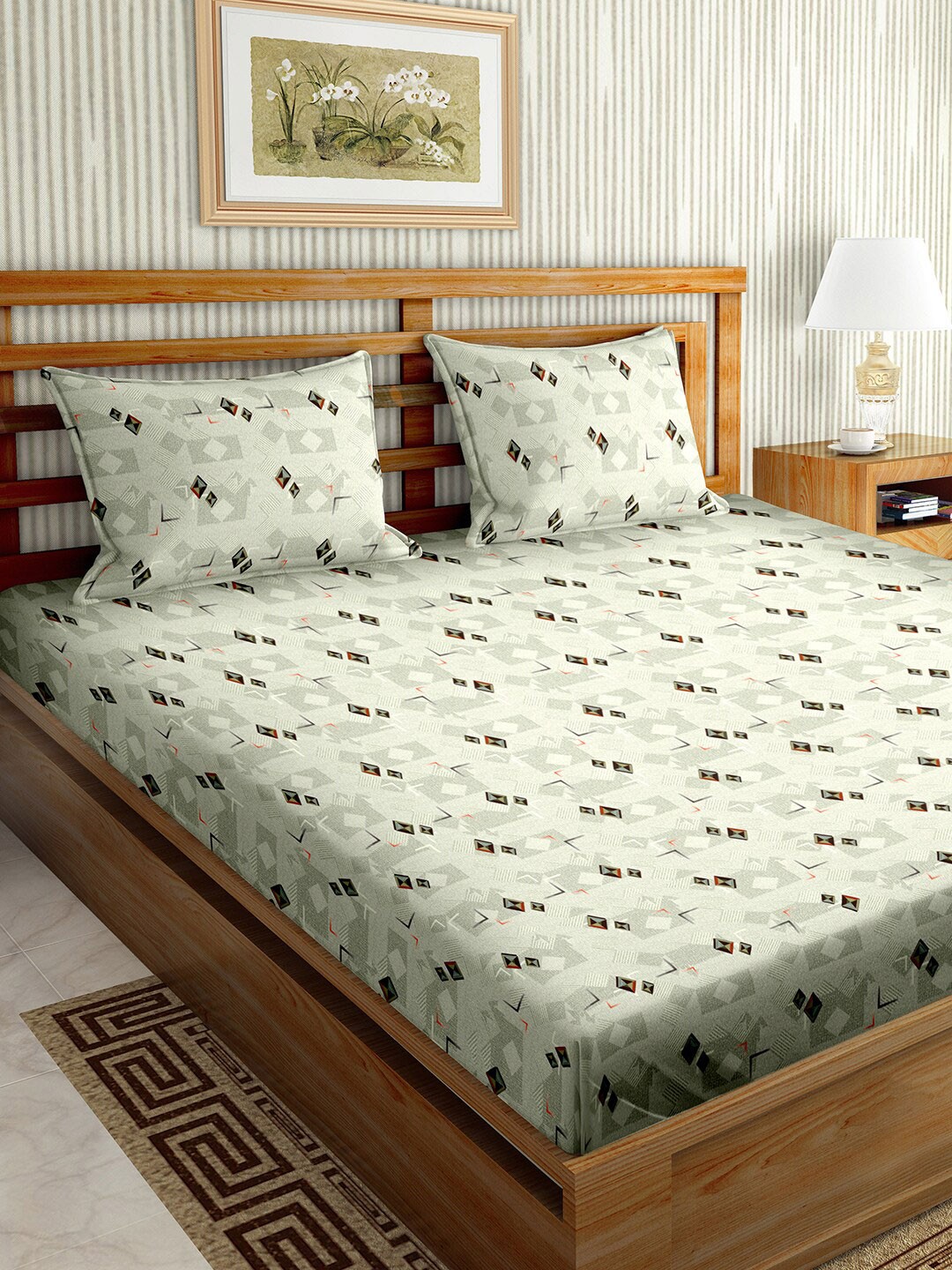 

BELLA CASA Stella Green & Red Geometric Cotton 180 TC King Bedsheet With 2 Pillow Covers