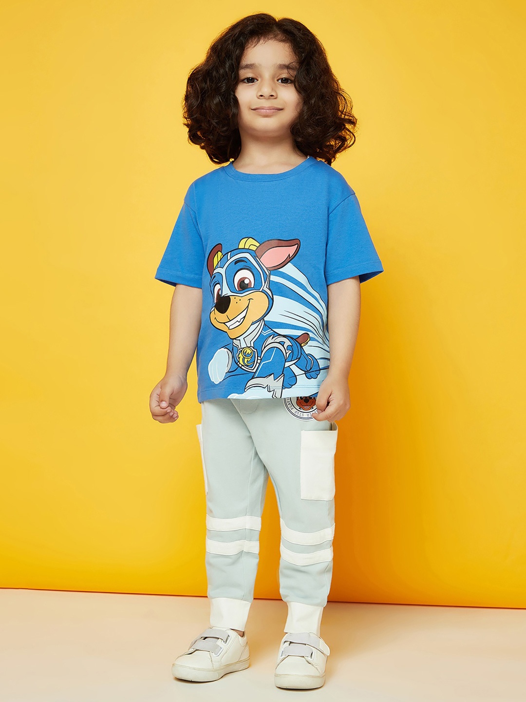 

SPUNKIES Boys Blue & Green Printed T-shirt with Trousers