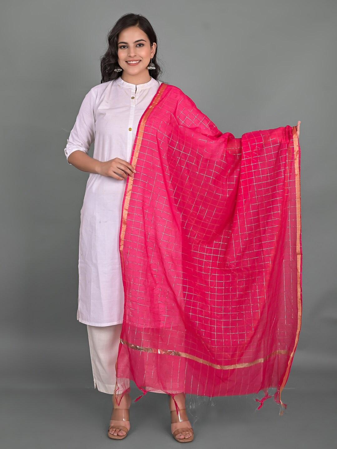 

Apratim Checked Zari Chanderi Dupatta, Pink