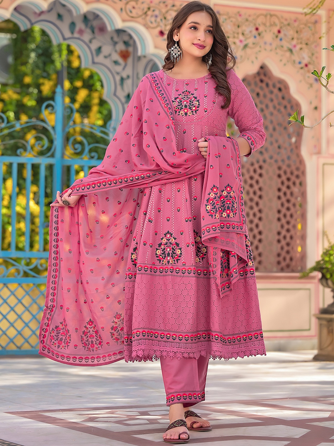 

Sangria Floral Printed Pure Cotton Anarkali Kurta & Trouser With Dupatta, Pink