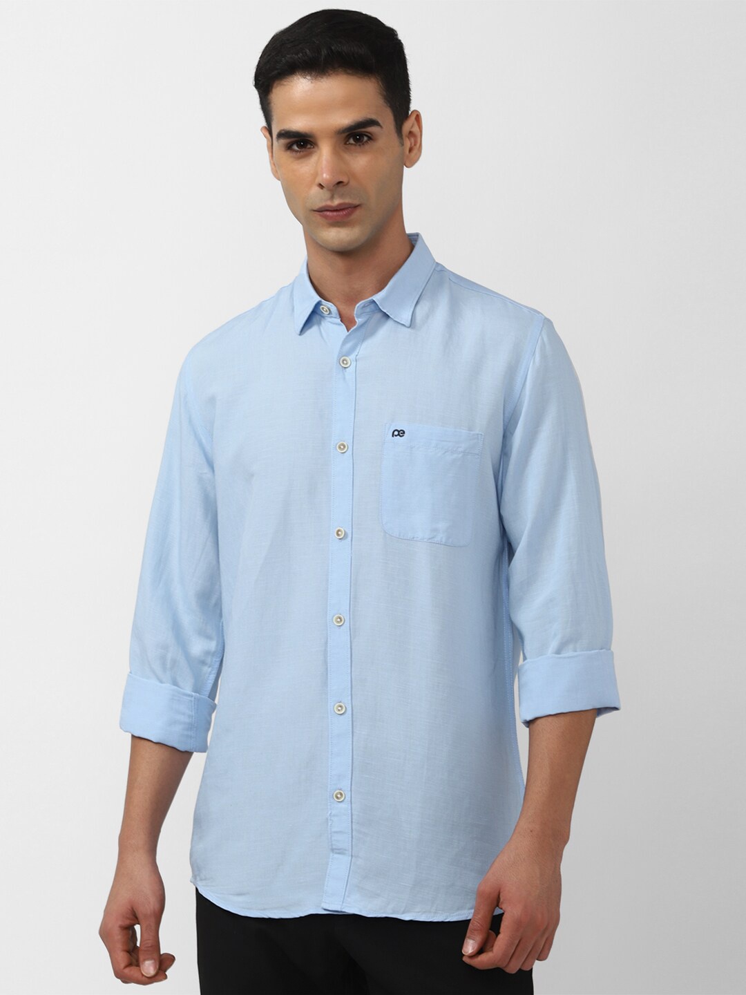 

Peter England Casuals Men Slim Fit Opaque Casual Shirt, Blue