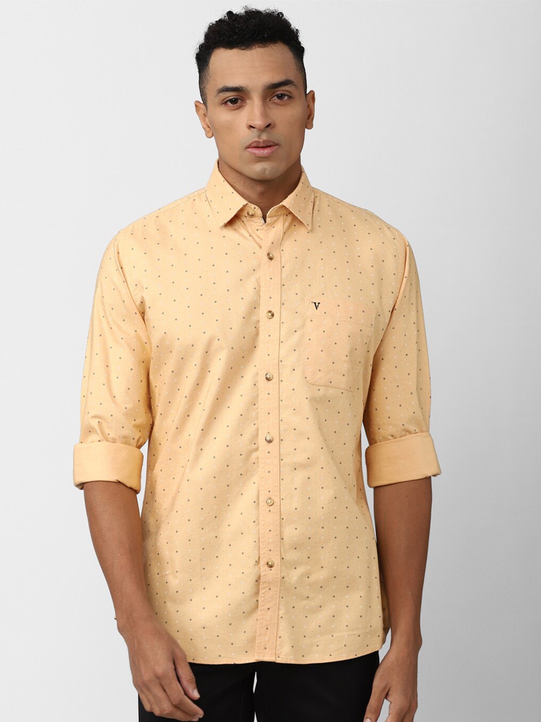 

Van Heusen Sport Micro Ditsy Printed Pure Cotton Slim Fit Casual Shirt, Coral