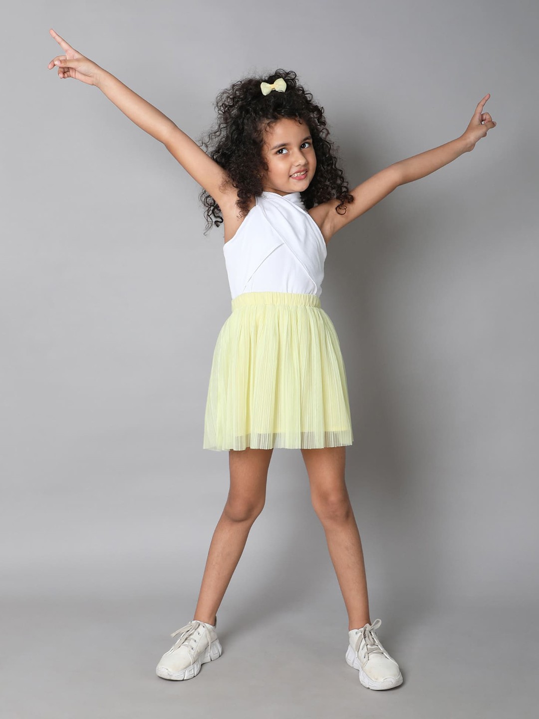 

taffykids Girls Halter Neck Pure Cotton Top With Skirt, White