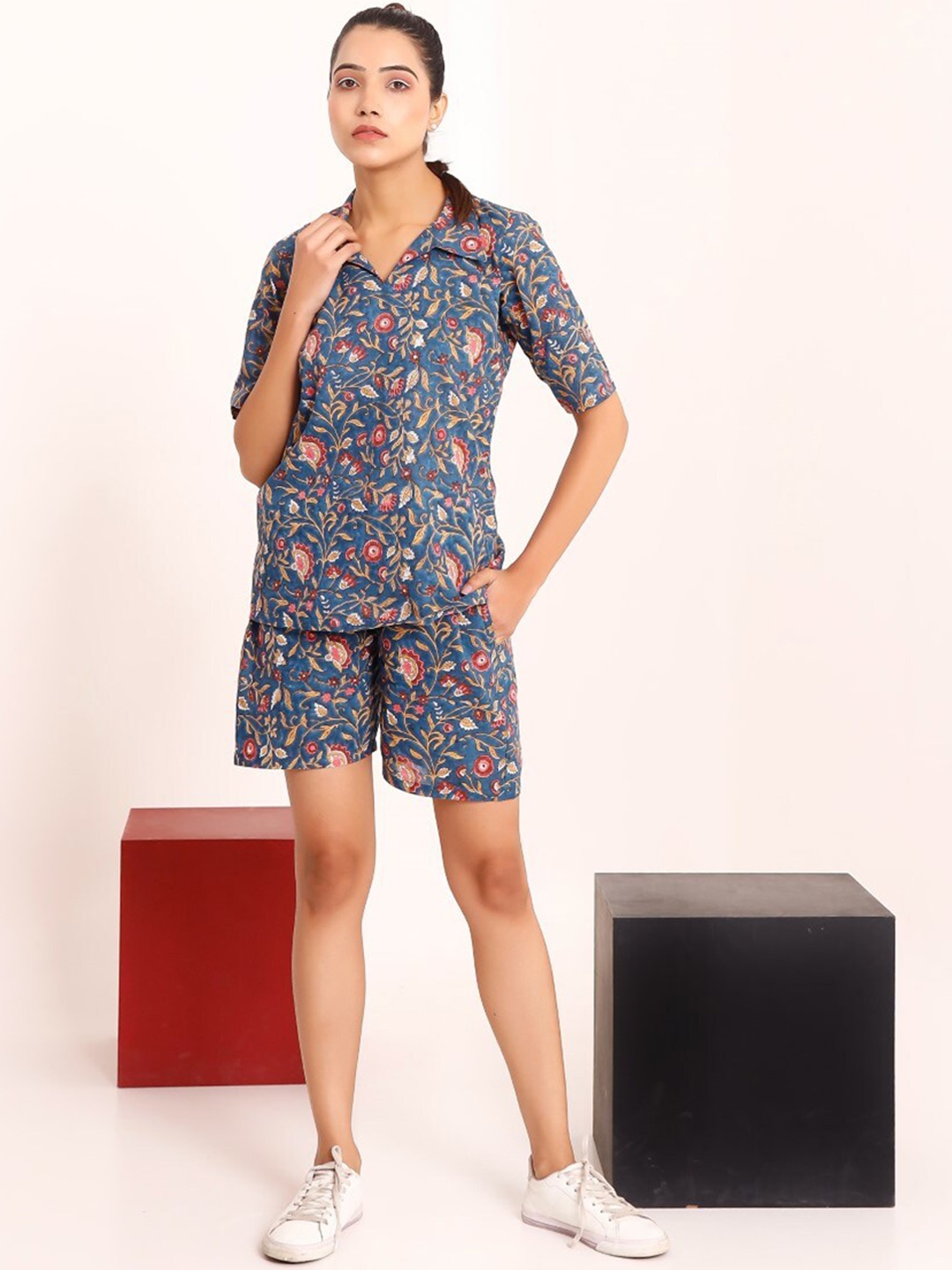 

PHEETA Floral Printed Pure Cotton Top with Shorts, Blue