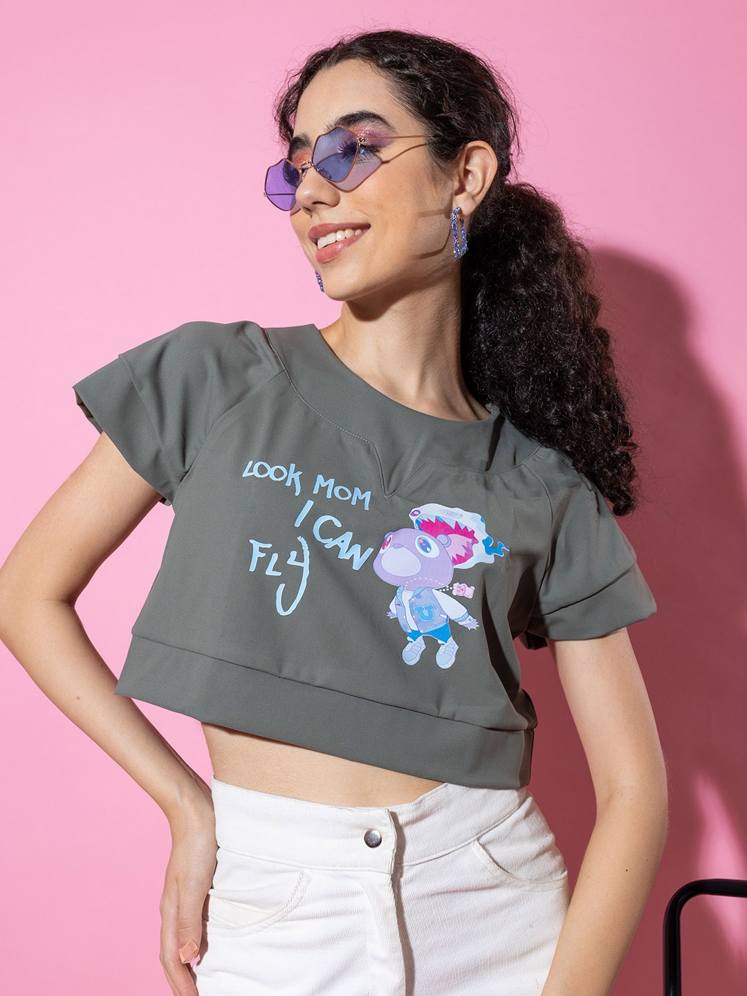

Stylecast X Hersheinbox Grey Graphic Printed Raglan Sleeve Crop Top