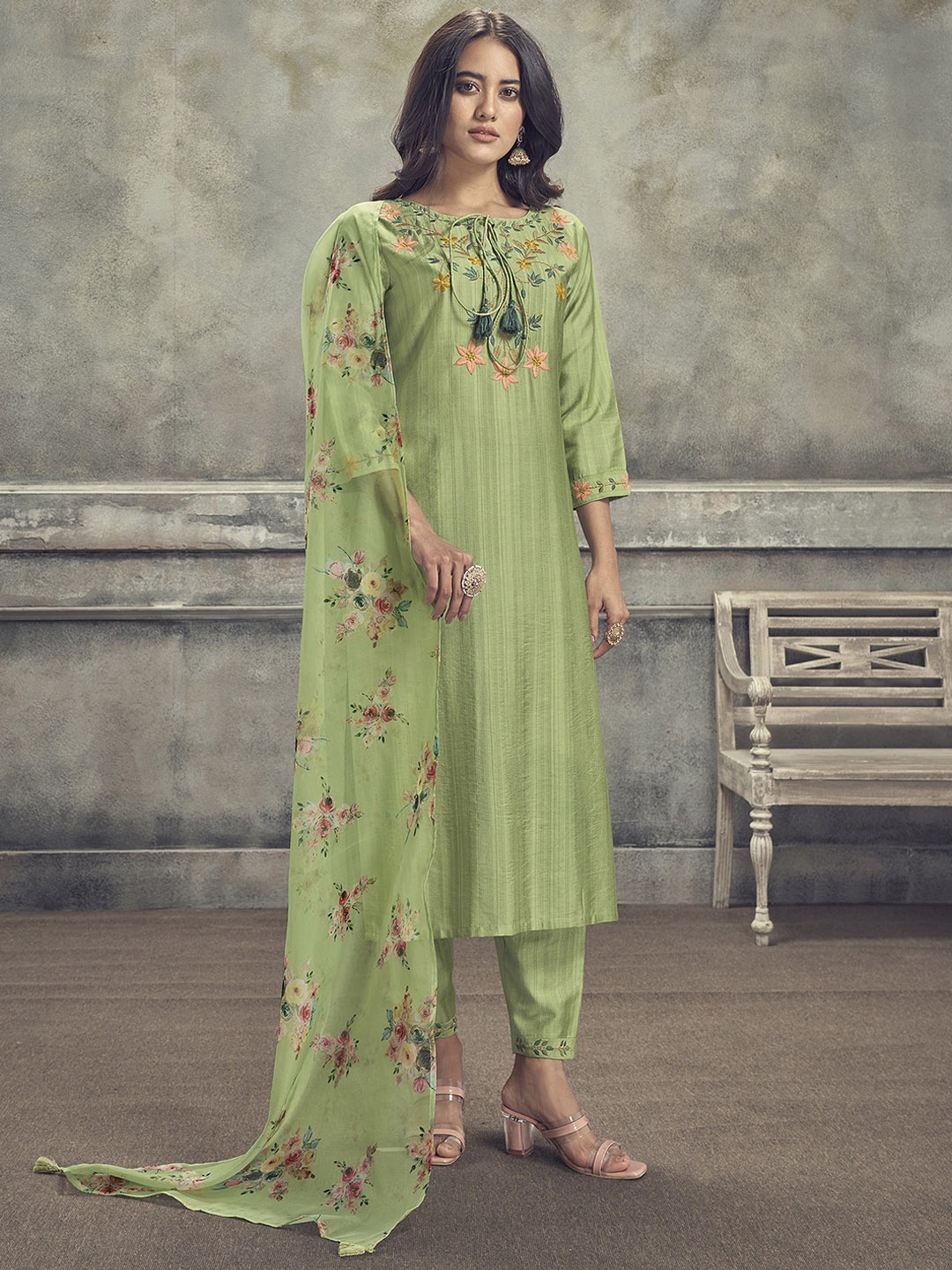 

Indo Era Green Floral Embroidered Tie-Up Neck Kurta & Trousers With Dupatta
