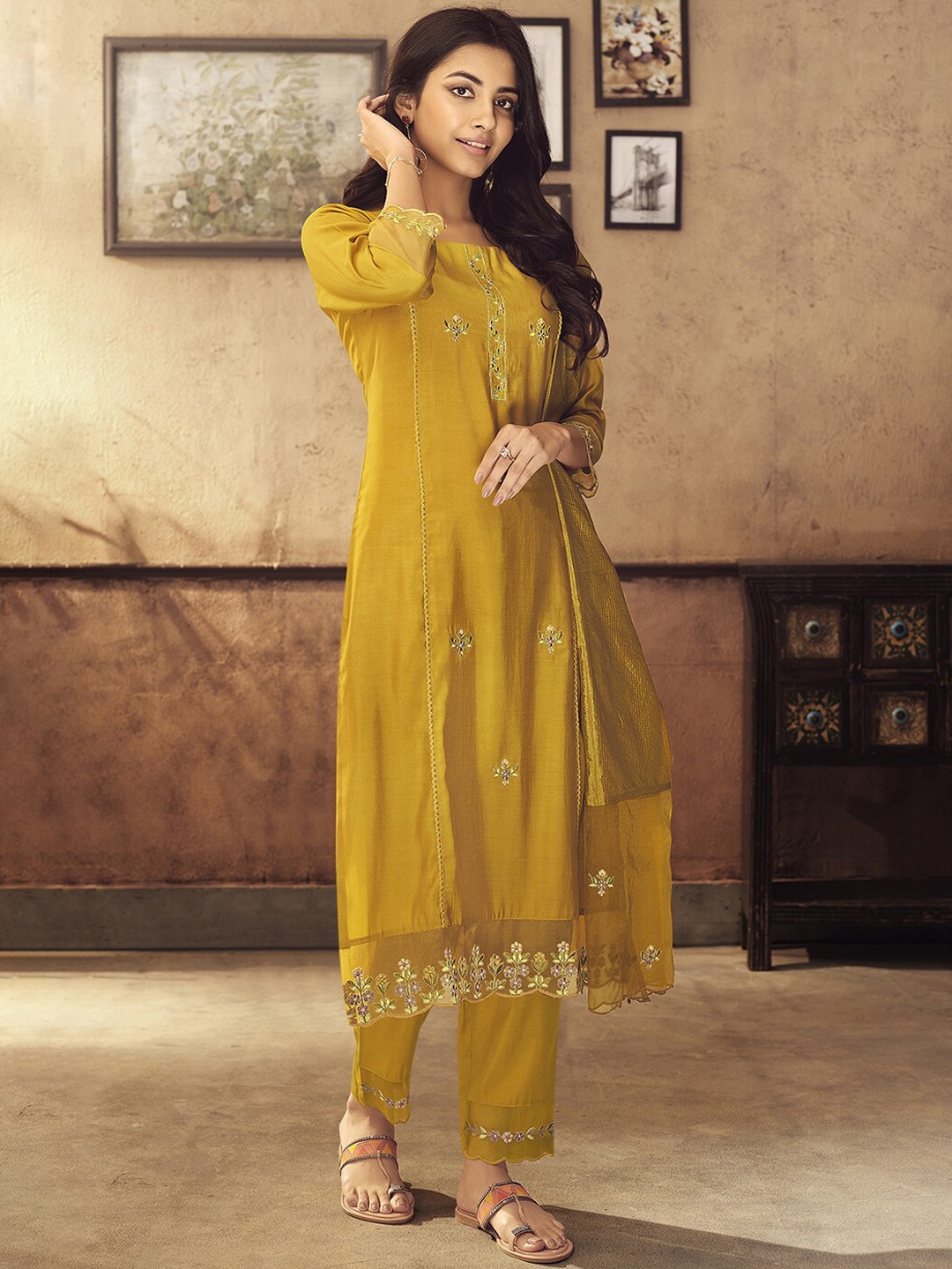 

Indo Era Floral Embroidered Kurta with Trousers & With Dupatta, Yellow