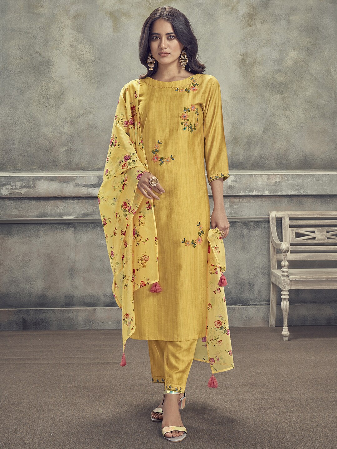 

Indo Era Floral Embroidered Kurta with Trousers & Dupatta, Yellow