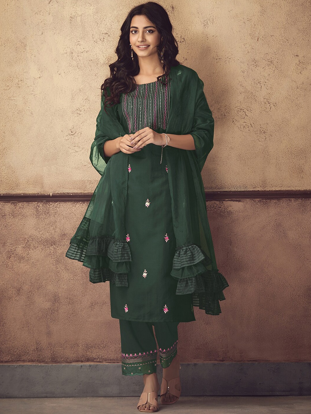 

Indo Era Floral Embroidered Thread Work Kurta With Trousers & Dupatta, Green