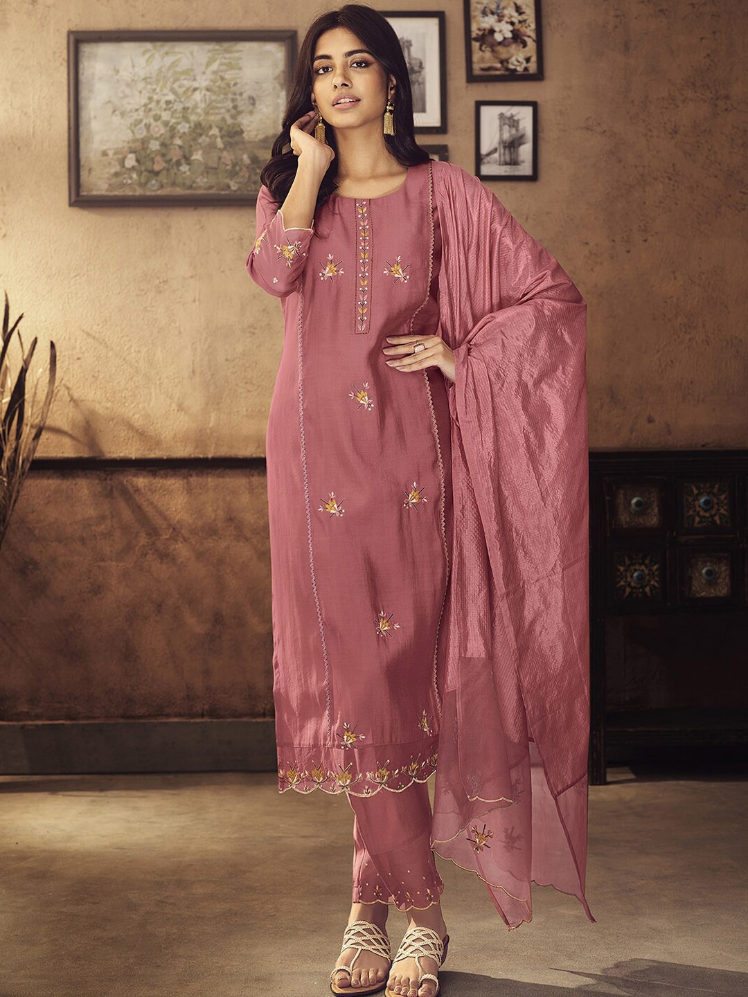 

Indo Era Floral Embroidered Thread Work Kurta with Trousers & Dupatta, Pink