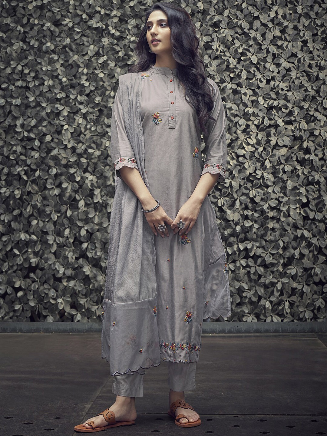 

Indo Era Floral Embroidered Regular Straight Kurta & Trousers With Dupatta, Grey