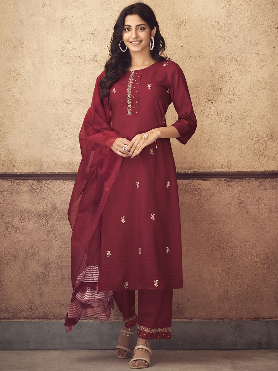 

Indo Era Floral Thread Work Straight Kurta & Trousers With Dupatta, Red