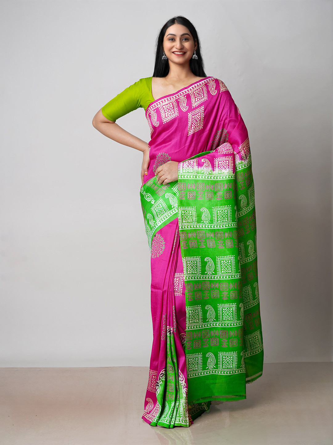 

Unnati Silks Ethnic Motifs Block Printed Silk Blend Handloom Mysore Silk Saree, Pink