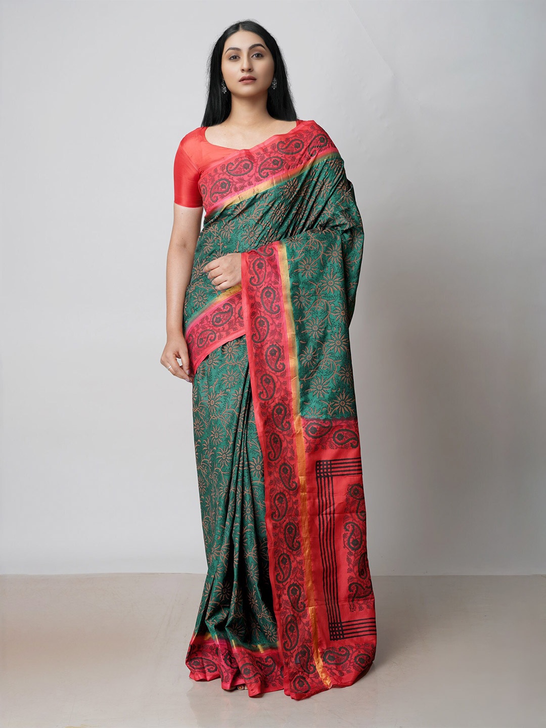 

Unnati Silks Ethnic Motifs Printed Saree, Green