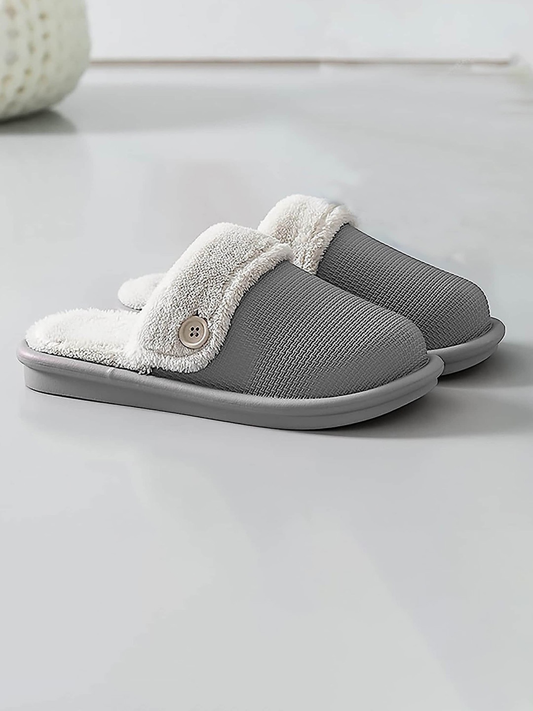 

JENNA Men Grey Room Slippers