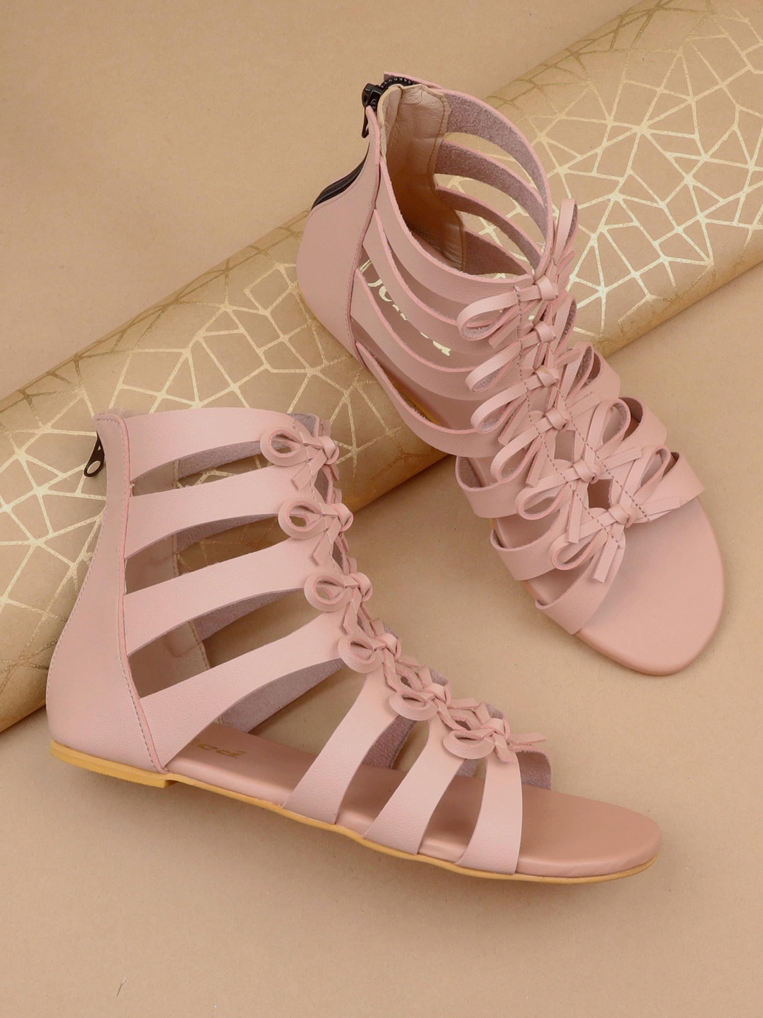 

DChica Girls Mid Top Open Toe Gladiators With Bows, Pink