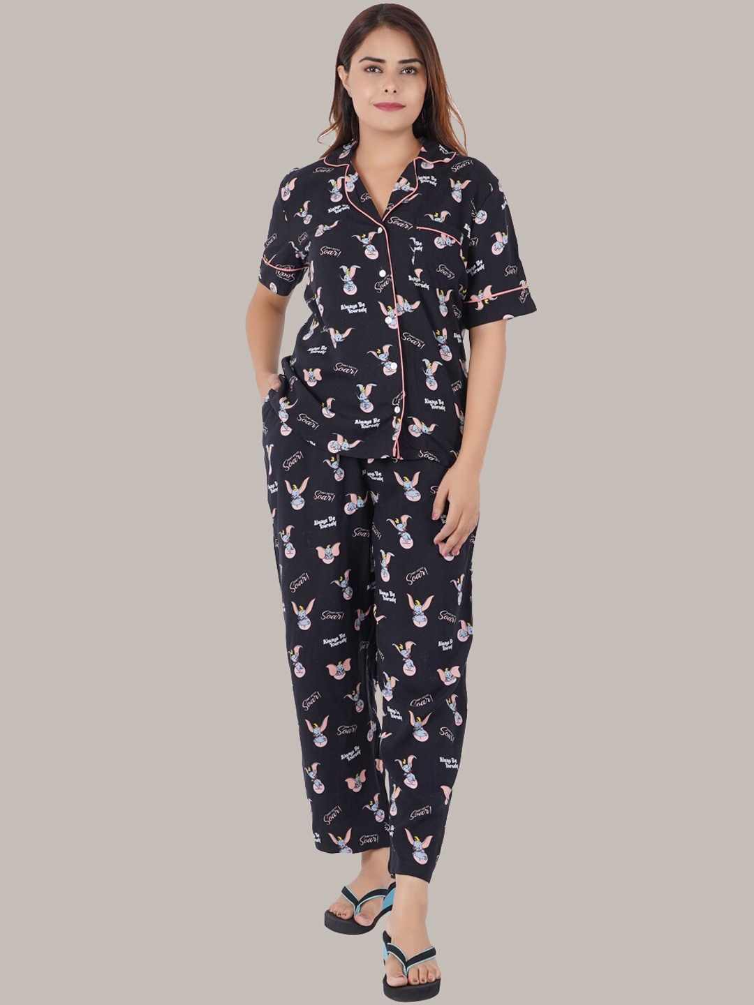 

Style Shoes Graphic Printed Pure Cotton Night Suit, Black